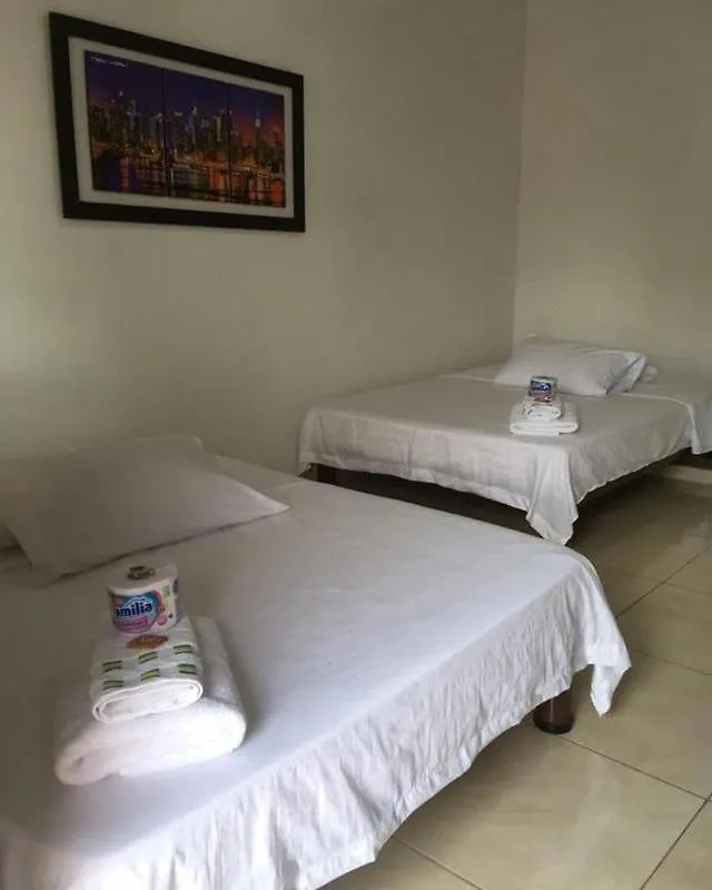 Hotel Toluca Cali 0*,